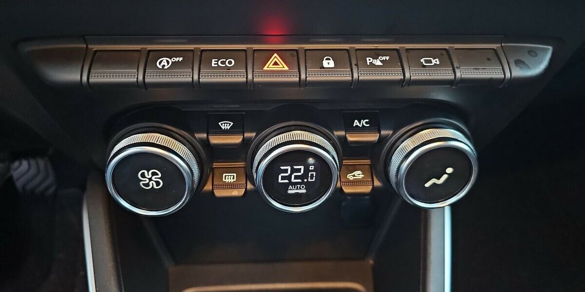 Dacia Duster II Celebration+Insp+TÜV+NEU 27.276 km 16.990 € Schwalbach/Taunus 65824