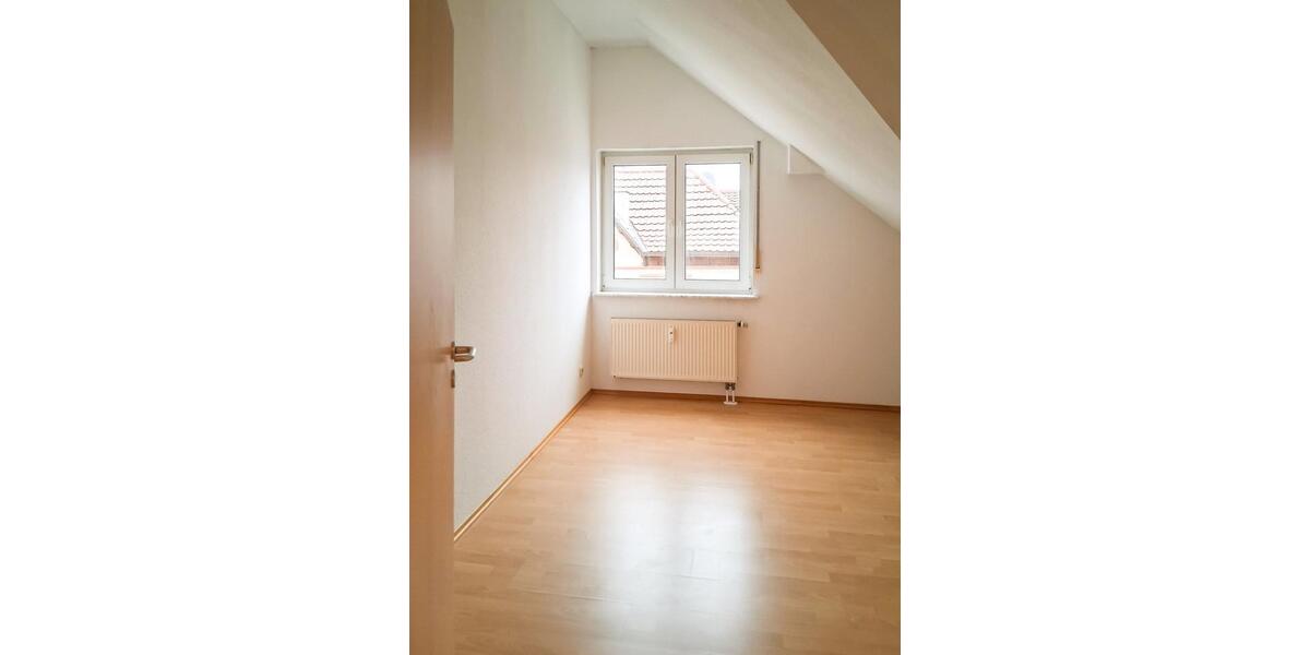 Dachgeschoßwohnung Ingelheim am Rhein - 3 Zimmer, 78 m&sup2;, 298.000&euro; | Angebot:25715331
