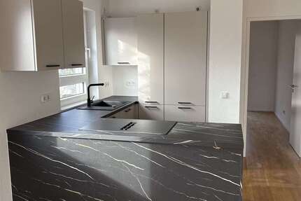 Wohnung Frankfurt am Main Gallus - 4 Zimmer, 93 m&sup2;, 1.730&euro; | Angebot:27103140