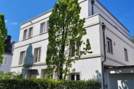 Wohnung zum Mieten in Frankfurt am Main 3.030 € 121.03 m²