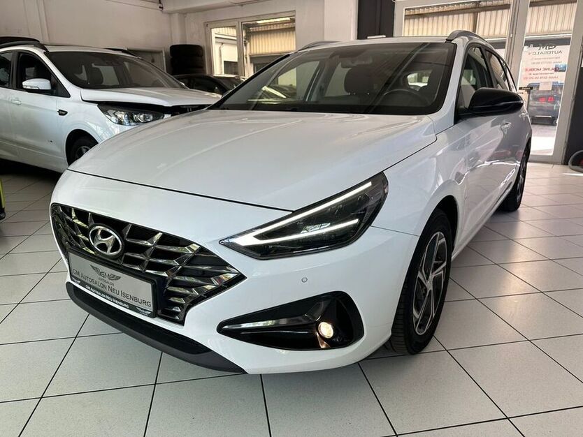 i30
