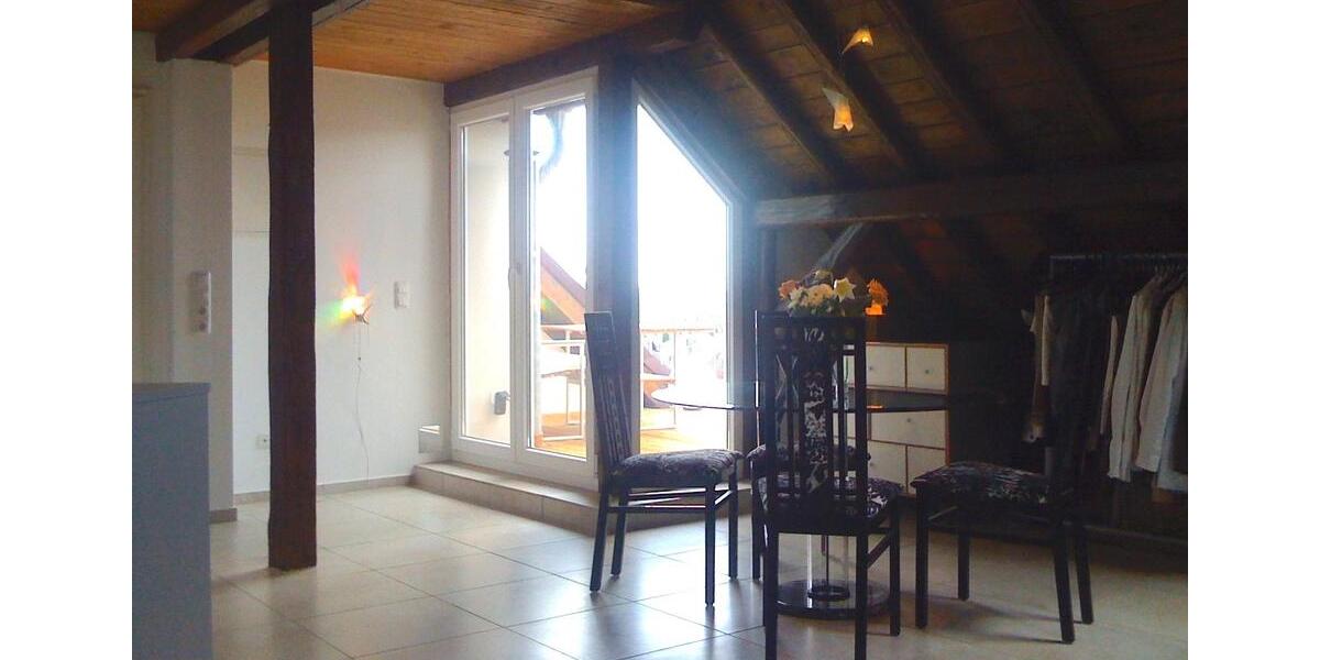 Dachgeschosswohnung mit großer Terrasse in Taunusstein-Orlen 1 zimmer