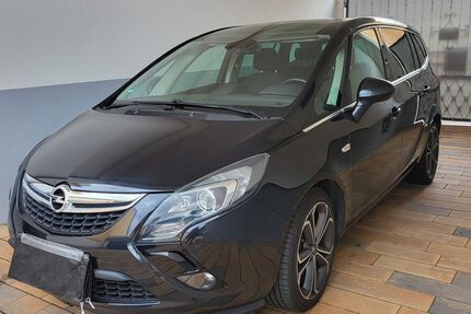 Opel Zafira Tourer 179.000 km 7.700 &euro; Kiedrich 65399