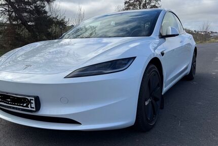 Tesla Model 3 24.000 km 32.900 &euro; Bad Camberg 65520