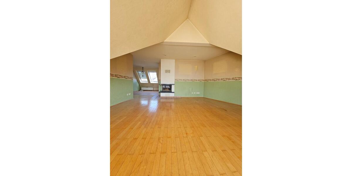 Dachgeschoßwohnung Idstein - 3 Zimmer, 74 m&sup2;, 199.000&euro; | Angebot:26994100