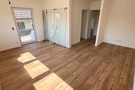 Wohnung Wiesbaden Bierstadt - 2 Zimmer, 65 m&sup2;, 1.200&euro; | Angebot:26248567