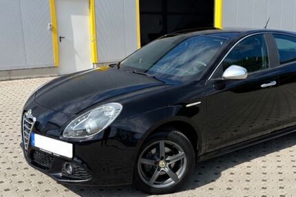 Alfa Romeo Giulietta 180.000 km 3.900 &euro; Oberursel 61440
