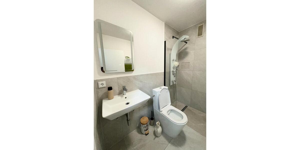 Etagenwohnung Wiesbaden Mainz-Amöneburg - 2 Zimmer, 80 m&sup2;, 310.000&euro; | Angebot:26560282