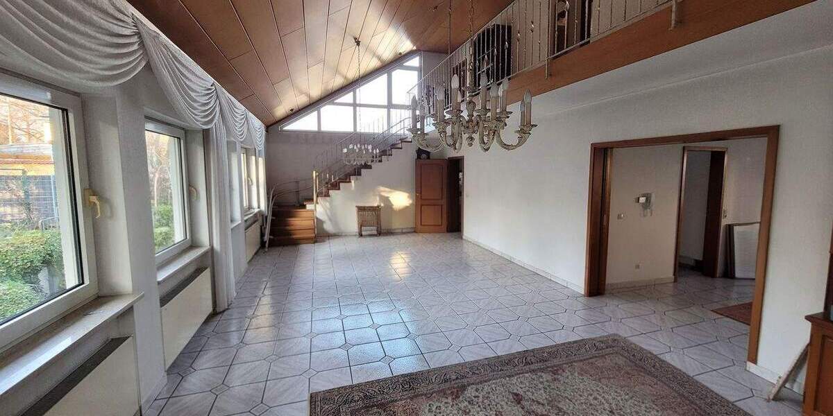 Einfamilienhaus Rüsselsheim am Main Rüsselsheim - 3 Zimmer, 150 m&sup2;, 549.000&euro; | Angebot:24689424