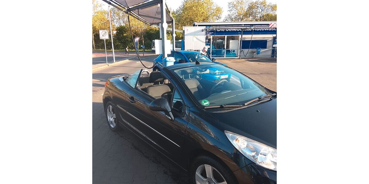 Peugeot 207 150.000 km 2.699 &euro; Wiesbaden 65203