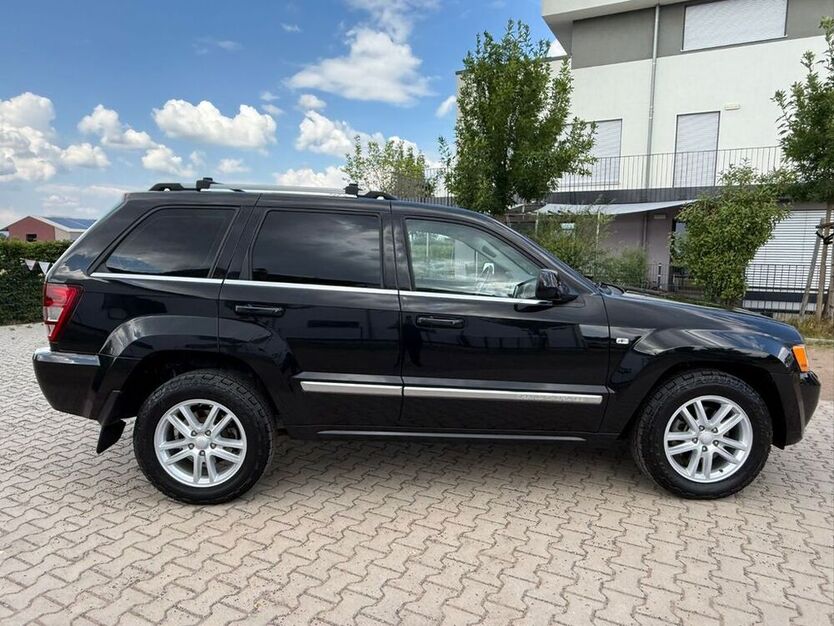 Grand Cherokee