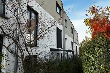 Haus Taunusstein - 5 Zimmer, 159 m&sup2;, 749.000&euro; | Angebot:25058146