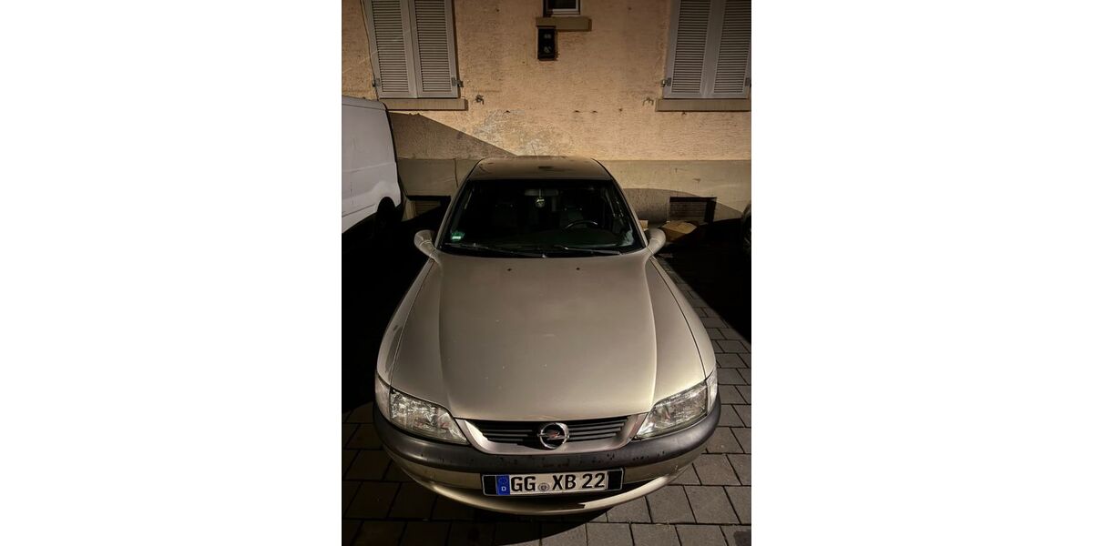 Opel Vectra 67.000 km 700 &euro; Bischofsheim 65474