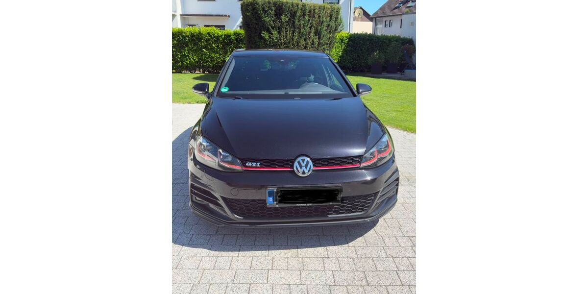 VW Golf 131.600 km 17.499 &euro; Flörsheim 65439