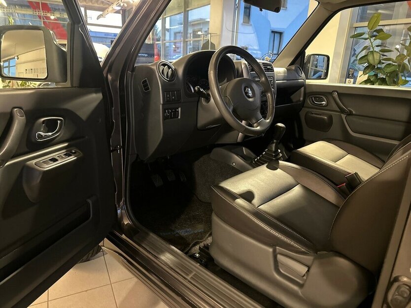 Suzuki Jimny Ranger Style Lim. |2. Hand|Nur29.TKM|4x4| 29.473 km 18.499 € Mainz-Kostheim 55246