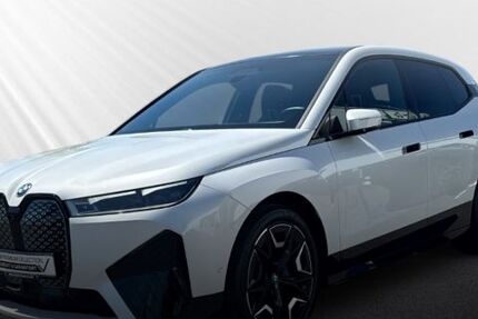 BMW iX 9.456 km 64.888 &euro; Rüsselsheim 65428