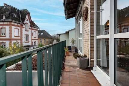 Haus zum Kaufen in Wiesbaden 770.000 € 153.84 m² 6 zimmer