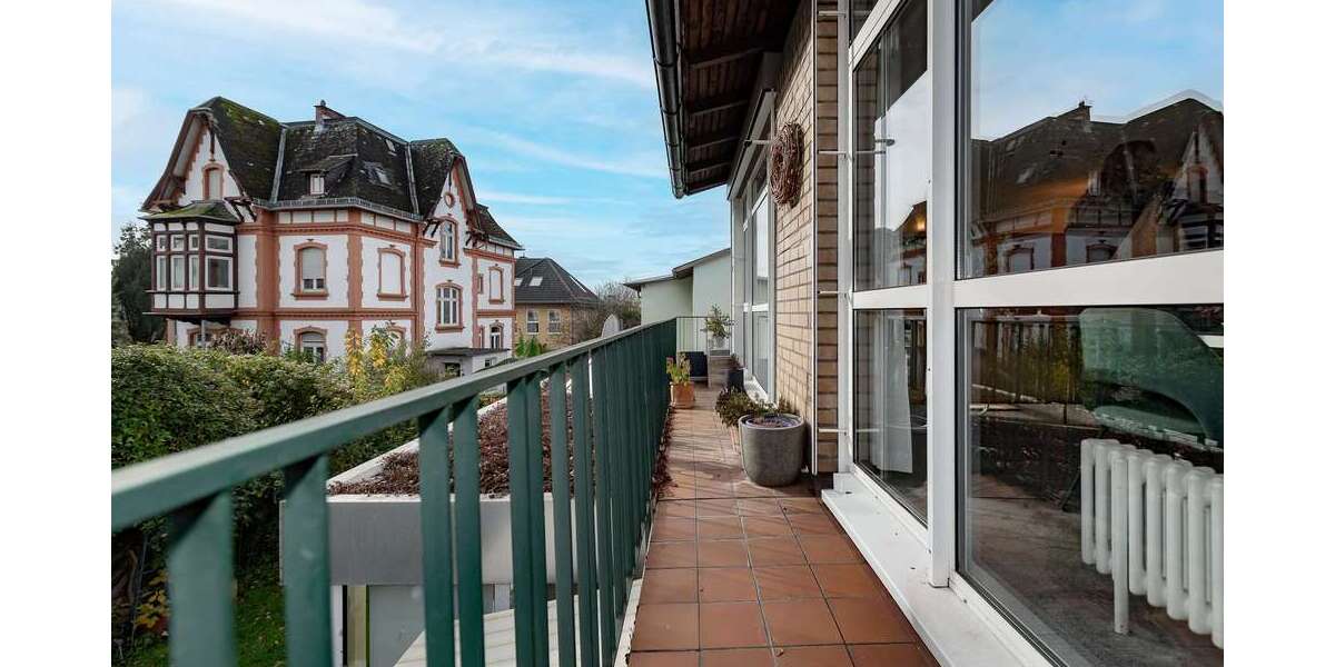Haus zum Kaufen in Wiesbaden 770.000 € 153.84 m² 6 zimmer