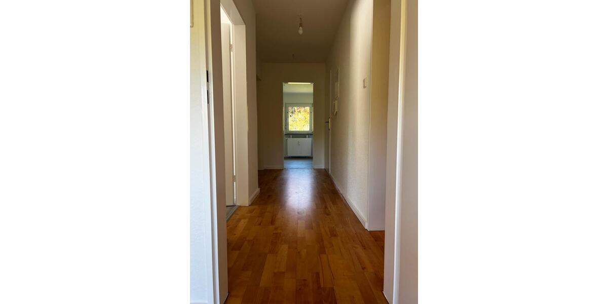 Dachgeschoßwohnung Wiesbaden Bierstadt - 3 Zimmer, 60 m&sup2;, 990&euro; | Angebot:26322093