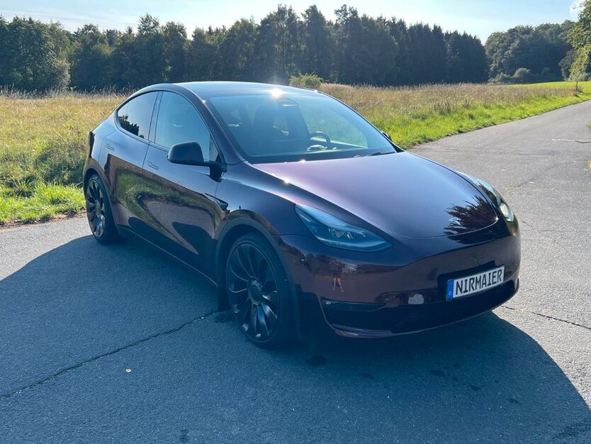 Tesla Model Y 27.900 km 46.900 € Taunusstein 65232