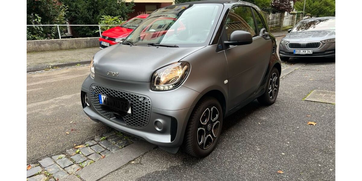 Smart ForTwo 18.000 km 12.499 &euro; Wiesbaden 65187