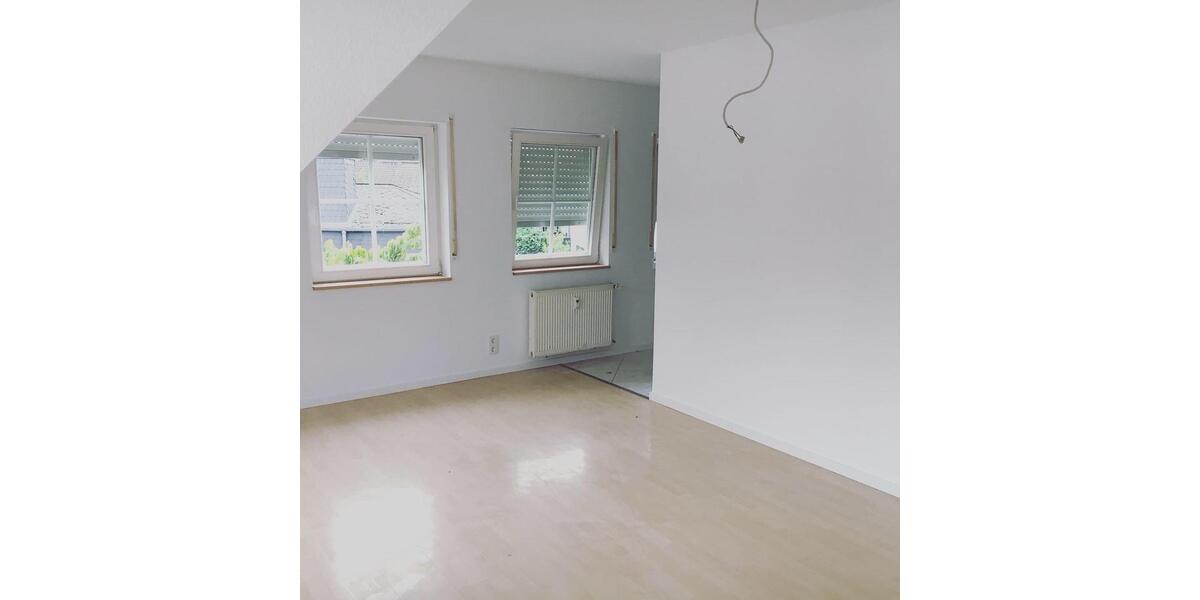 Dachgeschoßwohnung Idstein - 3 Zimmer, 760&euro; | Angebot:23120085