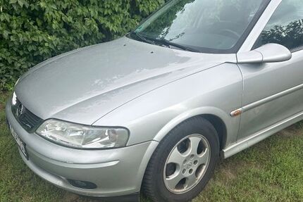 Opel Vectra 186.380 km 900 € ingelheim 55262