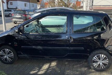 Renault Twingo 129.757 km 1.999 &euro; Büttelborn 64572