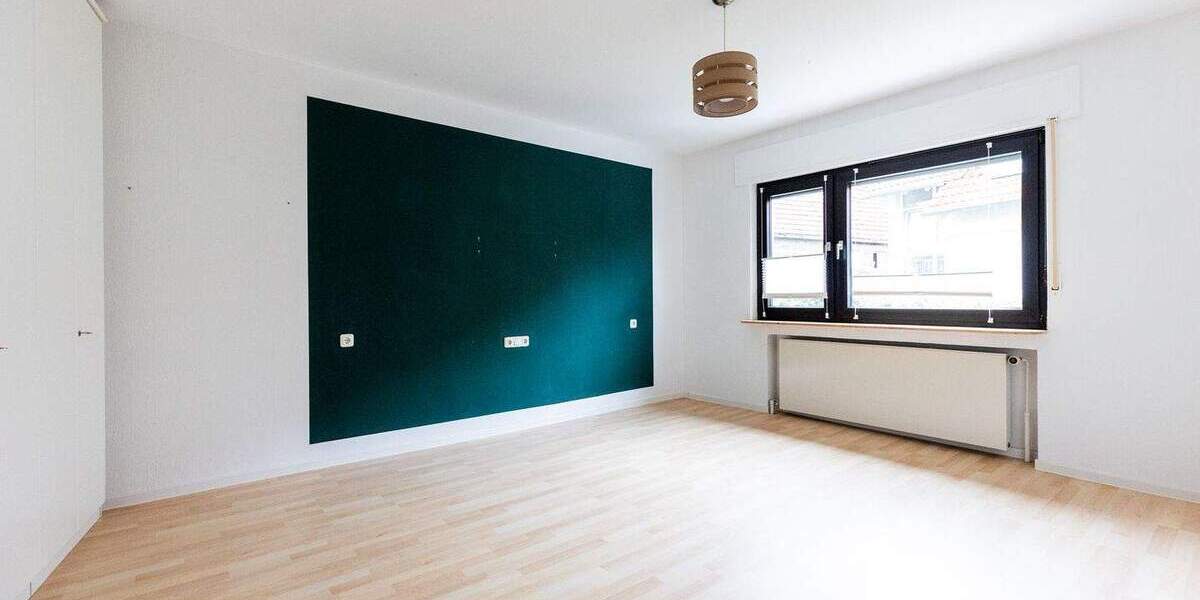 Mehrfamilienhaus, Wohnhaus Bischofsheim - 8 Zimmer, 695.000&euro; | Angebot:24966393