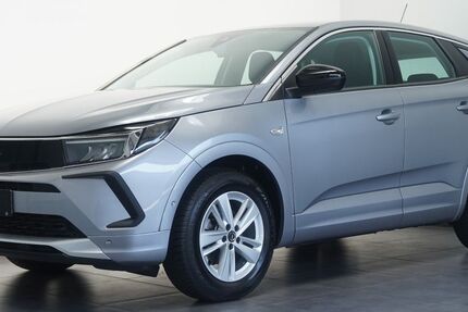 Opel Grandland (X) 25.186 km 21.950 € Wiesbaden 65205