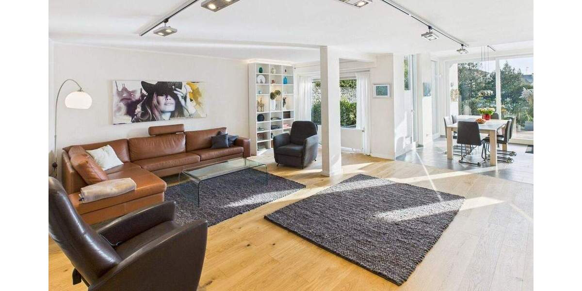 Einfamilienhaus Wiesbaden Sonnenberg - 8 Zimmer, 232 m&sup2;, 1.695.000&euro; | Angebot:25373925