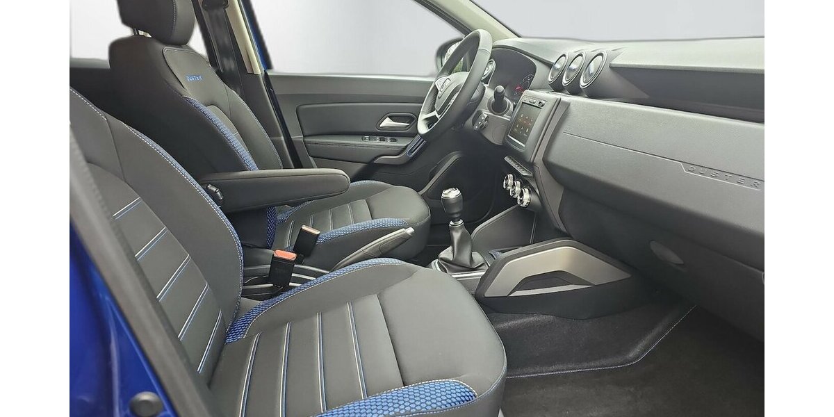 Dacia Duster II Celebration 4WD Rate 180,- 34.400 km 17.990 € Schwalbach/Taunus 65824