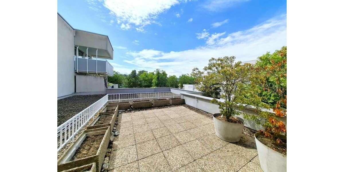 Etagenwohnung Wiesbaden Biebrich - 4 Zimmer, 127 m&sup2;, 480.000&euro; | Angebot:26829489