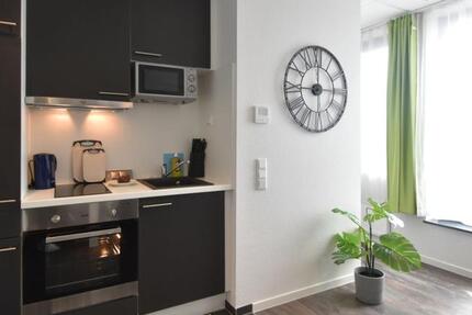 Haus Frankfurt am Main Niederrad - 1 Zimmer, 30 m&sup2;, 1.445&euro; | Angebot:17040101