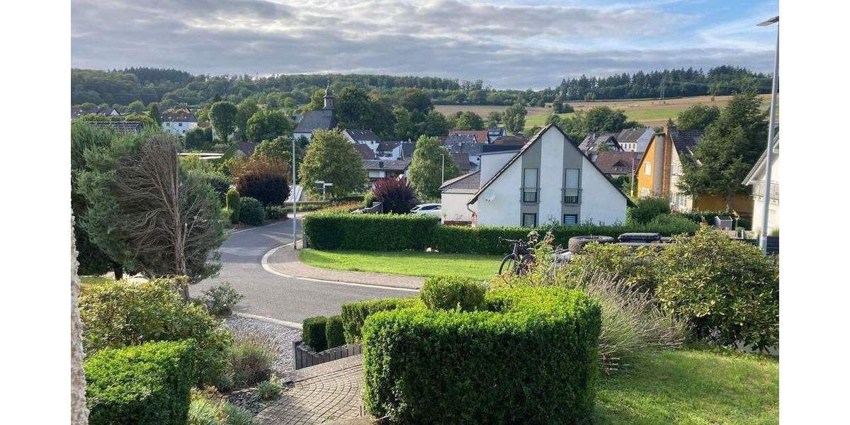 Bungalow Idstein Nieder-Oberrod - 7 Zimmer, 197 m&sup2;, 650.000&euro; | Angebot:25778828