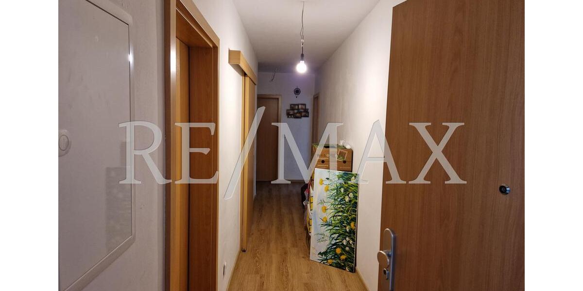 Sanierte 3 Zimmer Wohnung mit Balkon in Idstein - 860 € Warmmiete 3 zimmer