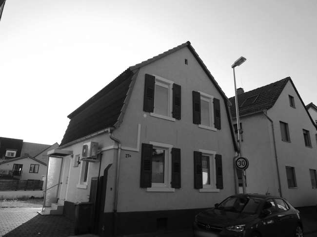 Haus zum Kaufen in Stockstadt am Rhein 299.000 € 85 m²