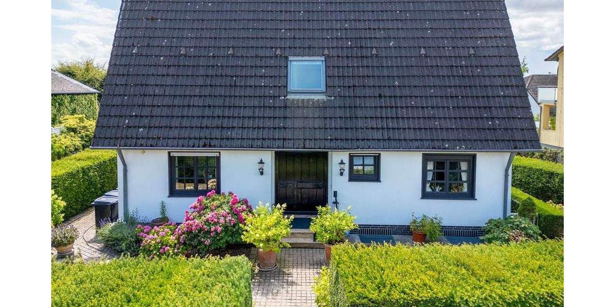 Einfamilienhaus Wiesbaden Nordenstadt - 7 Zimmer, 223 m&sup2;, 869.000&euro; | Angebot:25694639