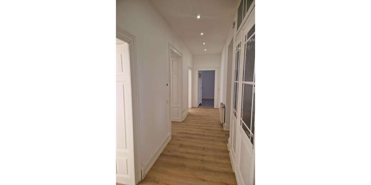 Etagenwohnung Wiesbaden Südost - 5 Zimmer, 130 m&sup2;, 1.600&euro; | Angebot:26100048