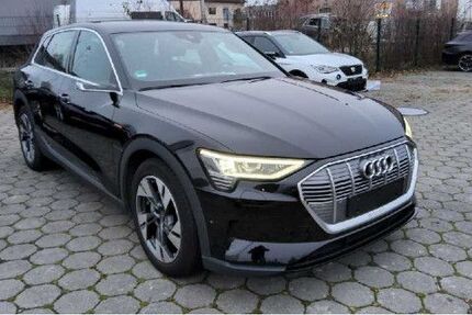 Audi Q8 e-tron 21.060 km 42.980 € Mainz 55129