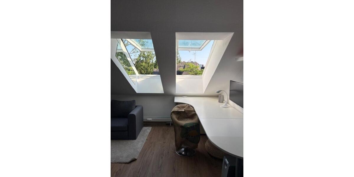 Dachgeschoßwohnung Wiesbaden Südost - 1.5 Zimmer, 35 m&sup2;, 990&euro; | Angebot:25811035