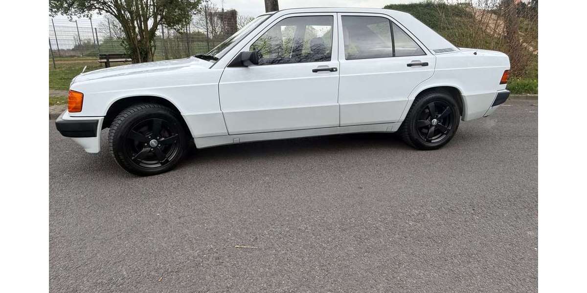 Mercedes-Benz 190 76.000 km 9.750 &euro; Hochheim am Main 65239