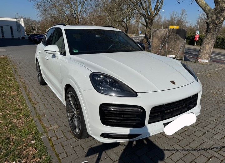 Porsche Cayenne 50.000 km 69.000 &euro; Hattersheim 65795