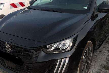 Peugeot 208 17.525 km 15.480 &euro; Rüsselsheim 65428