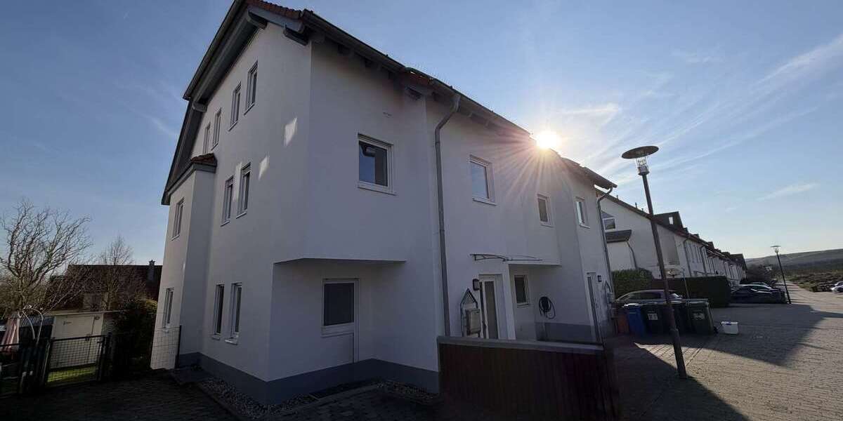 Einfamilienhaus Saulheim - 9 Zimmer, 215 m&sup2;, 725.000&euro; | Angebot:25395023