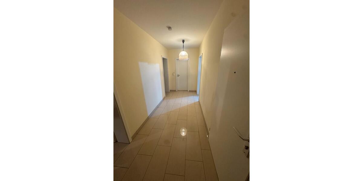 Etagenwohnung Rüsselsheim am Main - 2.5 Zimmer, 77 m&sup2;, 1.100&euro; | Angebot:25542875