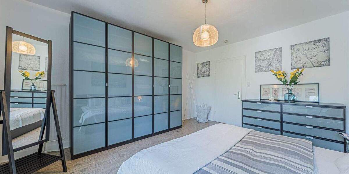 Etagenwohnung Frankfurt am Main Bockenheim - 2 Zimmer, 60 m&sup2;, 1.650&euro; | Angebot:25796607