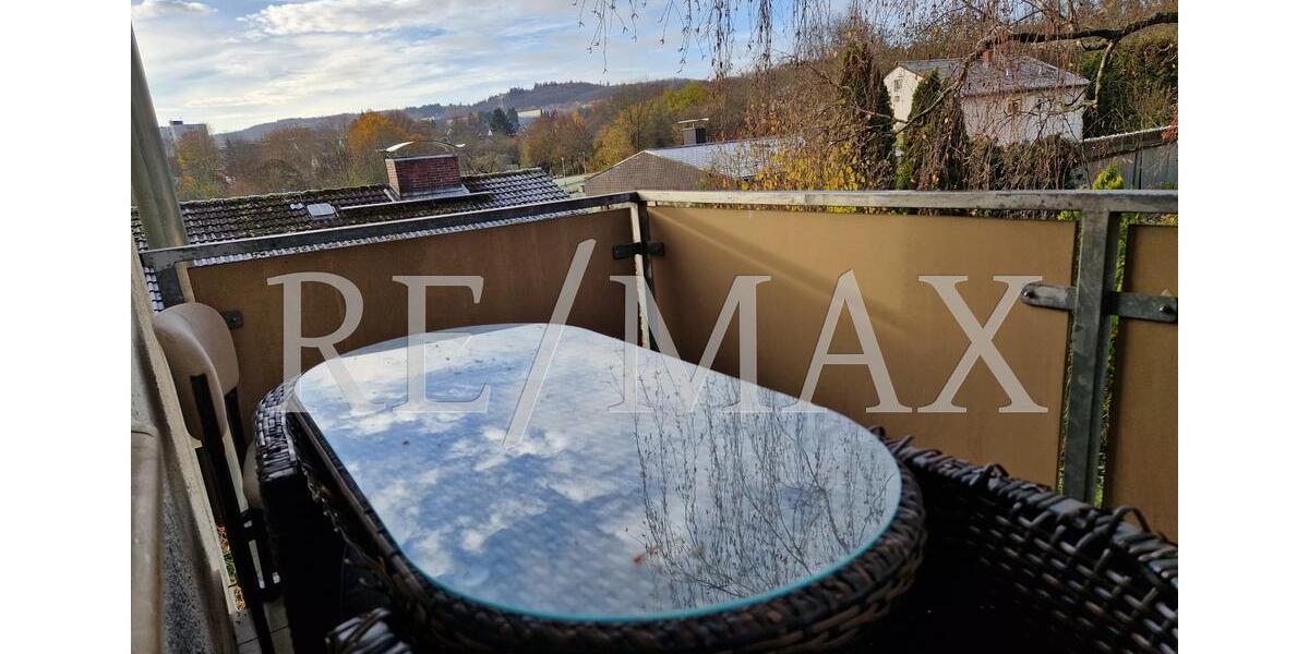 Sanierte 3 Zimmer Wohnung mit Balkon in Idstein - 860 € Warmmiete 3 zimmer