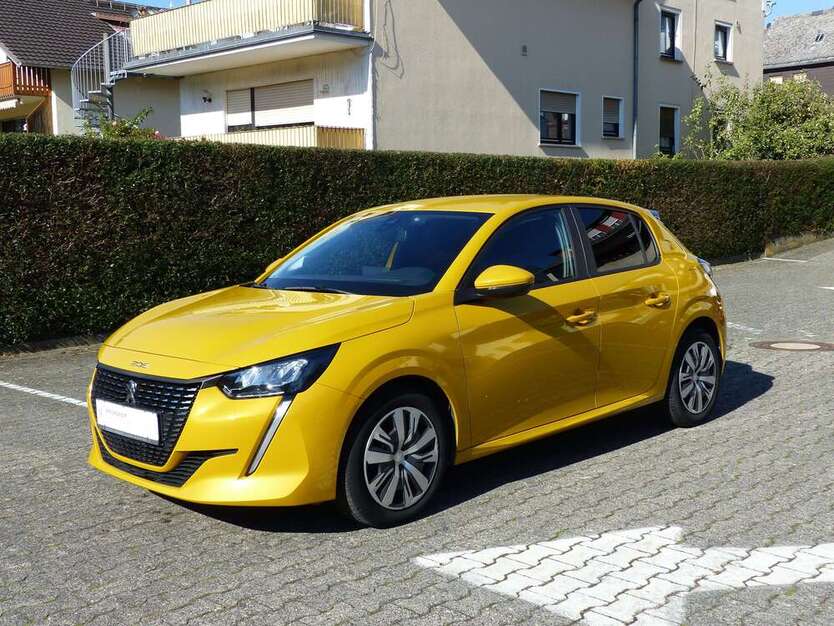 Peugeot 208 35.000 km 12.250 € Klingelbach 56368