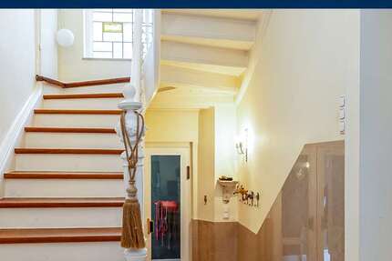 Haus Wiesbaden Biebrich - 10 Zimmer, 256 m&sup2;, 1.450.000&euro; | Angebot:25852473